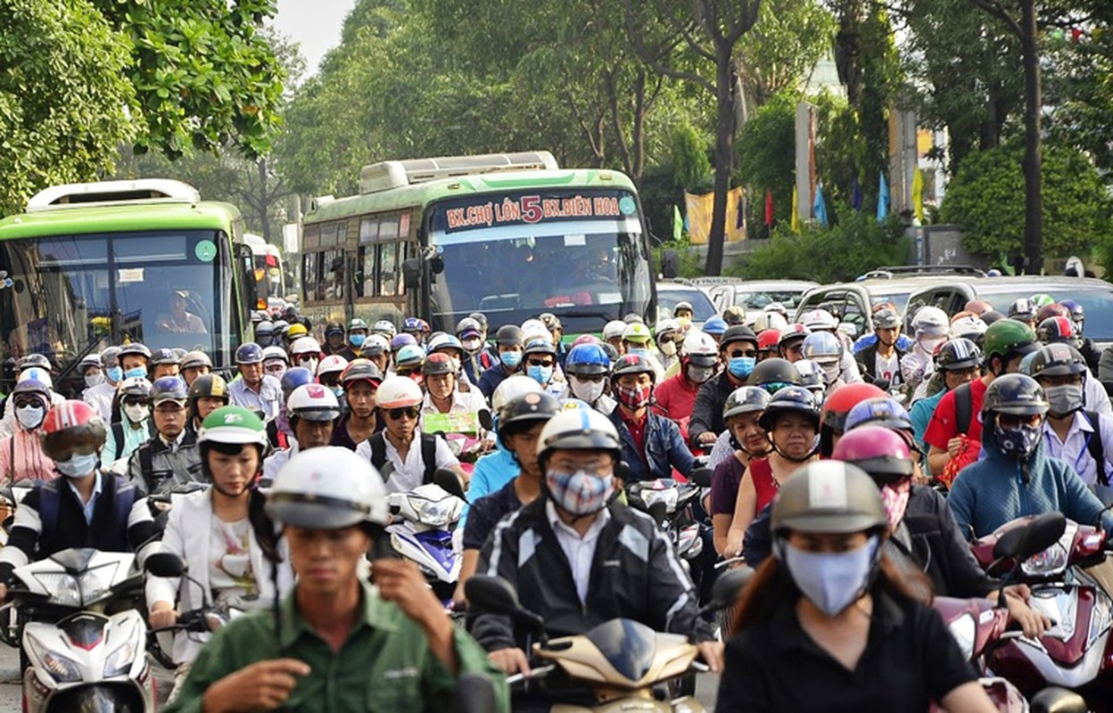 Nhieu tuyen duong Sai Gon ket cung sang dau tuan sau nghi Tet-Hinh-2